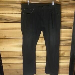 Levi’s 513 Black Slim Straight-Leg Jeans size 38x30 red tab